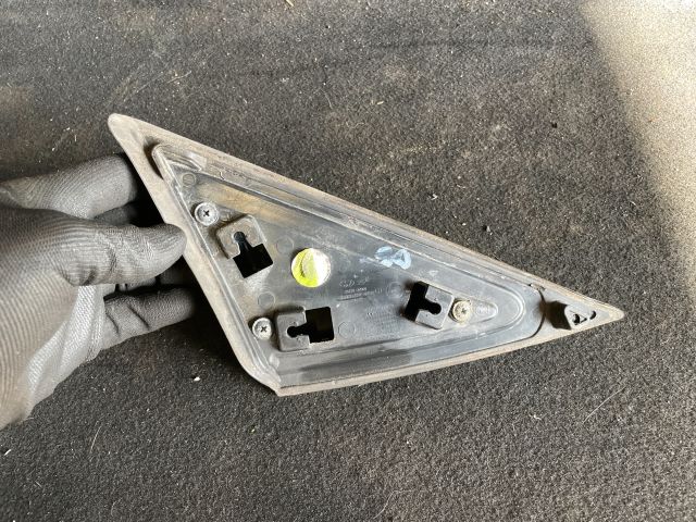 bontott HYUNDAI i40 Bal Visszapillantó Tükör Előtti Burkolat