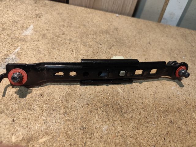 bontott HYUNDAI i40 Biztonsági Öv Magasság Állító