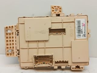 bontott HYUNDAI i40 Biztosítéktábla Utastér