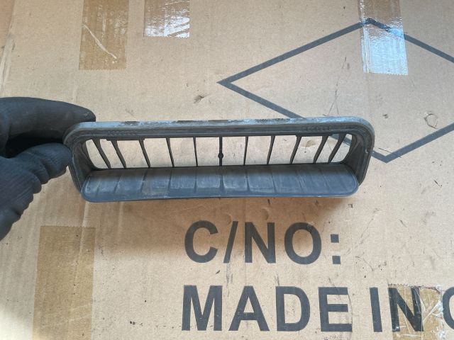 bontott HYUNDAI i40 Csomagtér Szellőző Bal