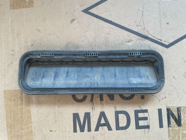 bontott HYUNDAI i40 Csomagtér Szellőző Jobb