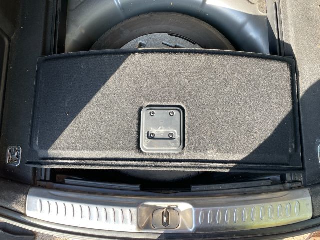 bontott HYUNDAI i40 Csomagtér Tálca