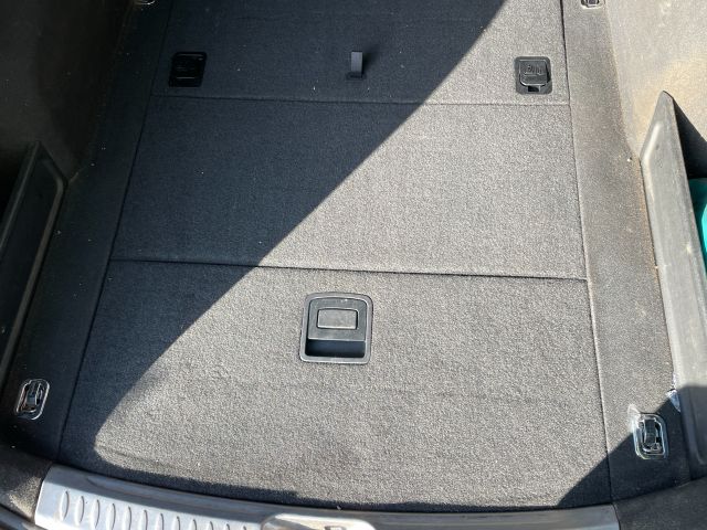 bontott HYUNDAI i40 Csomagtér Tálca