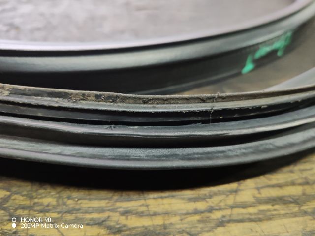 bontott HYUNDAI i40 Csomagtérajtó Gumikéder