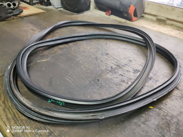 bontott HYUNDAI i40 Csomagtérajtó Gumikéder