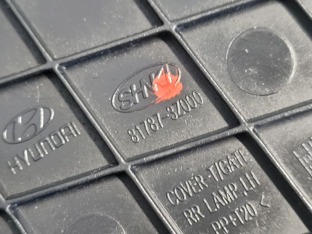 bontott HYUNDAI i40 Csomagtérajtó Kárpit