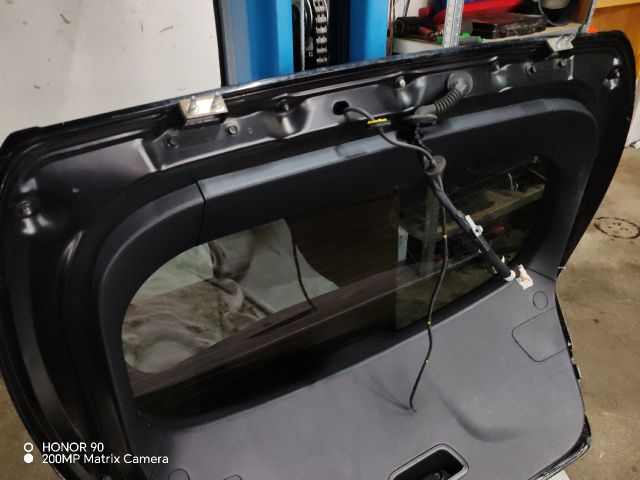 bontott HYUNDAI i40 Csomagtérajtó (Részeivel)