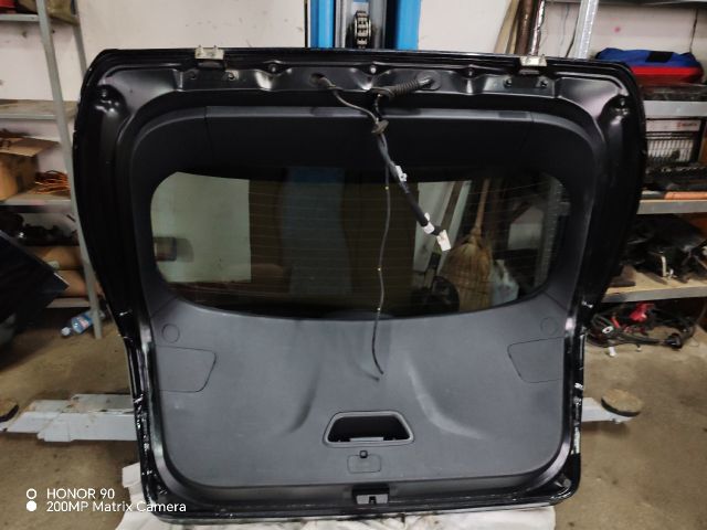 bontott HYUNDAI i40 Csomagtérajtó (Részeivel)