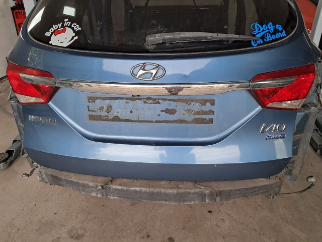 bontott HYUNDAI i40 Csomagtérajtó (Részeivel)