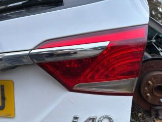 bontott HYUNDAI i40 Csomagtérajtó (Részeivel)