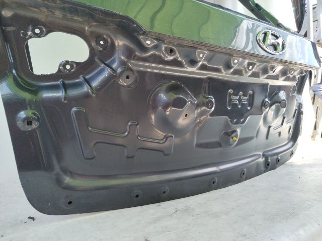 bontott HYUNDAI i40 Csomagtérajtó (Üres lemez)