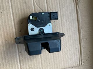 bontott HYUNDAI i40 Csomagtérajtó Zárszerkezet