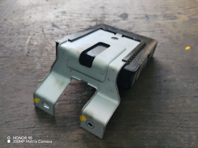 bontott HYUNDAI i40 Elektronika (Magában)