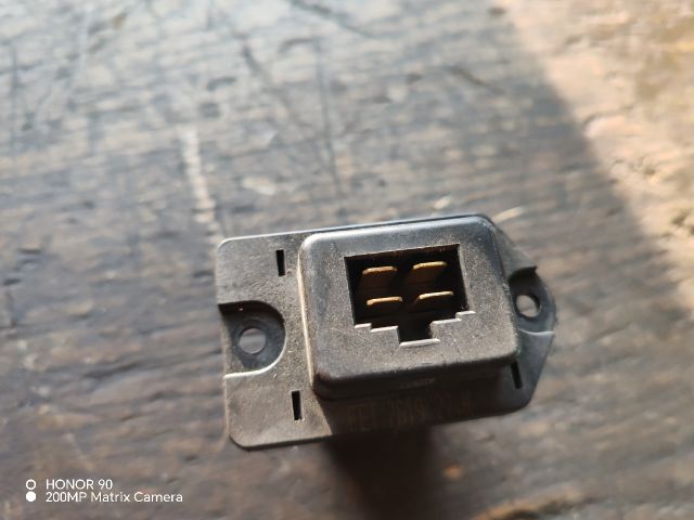 bontott HYUNDAI i40 Előtét Ellenállás Fűtőmotor