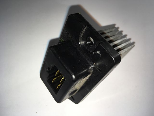 bontott HYUNDAI i40 Előtét Ellenállás Fűtőmotor