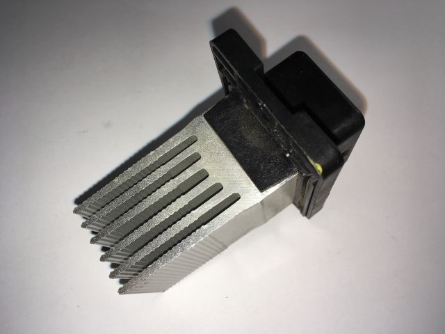 bontott HYUNDAI i40 Előtét Ellenállás Fűtőmotor