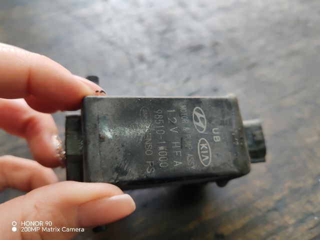 bontott HYUNDAI i40 Első Ablakmosó Szivattyú