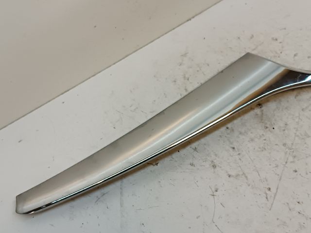 bontott HYUNDAI i40 Első Lökhárító Díszléc