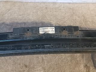 bontott HYUNDAI i40 Első Lökhárító Merevítő (Fém)