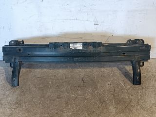 bontott HYUNDAI i40 Első Lökhárító Merevítő (Fém)