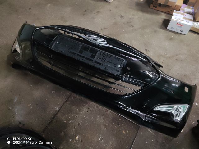 bontott HYUNDAI i40 Első Lökhárító (Részeivel)