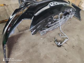 bontott HYUNDAI i40 Első Lökhárító (Részeivel)