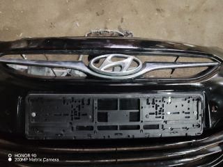 bontott HYUNDAI i40 Első Lökhárító (Részeivel)