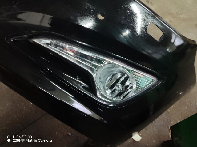 bontott HYUNDAI i40 Első Lökhárító (Részeivel)