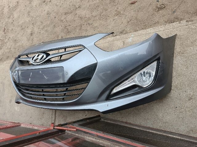 bontott HYUNDAI i40 Első Lökhárító (Üresen)