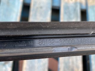 bontott HYUNDAI i40 Első Szélvédő Jobb Díszléc