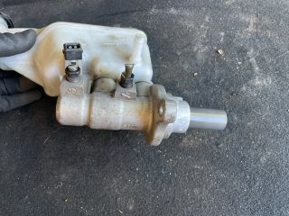 bontott HYUNDAI i40 Fékfolyadék Tartály