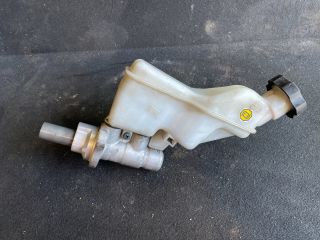 bontott HYUNDAI i40 Fékfolyadék Tartály