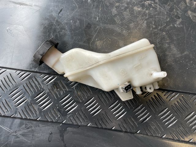 bontott HYUNDAI i40 Fékfolyadék Tartály