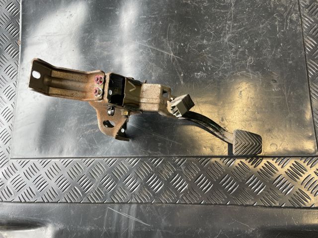 bontott HYUNDAI i40 Fékpedál