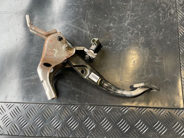 bontott HYUNDAI i40 Fékpedál