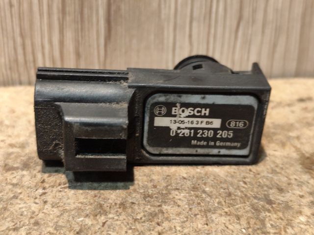 bontott HYUNDAI i40 Fékrásegítő Nyomásérzékelő