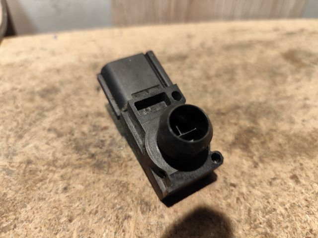 bontott HYUNDAI i40 Fékrásegítő Nyomásérzékelő