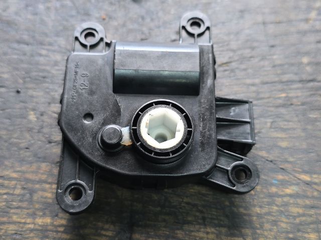 bontott HYUNDAI i40 Fűtés Állító Motor