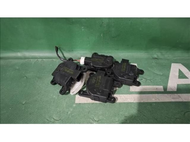 bontott HYUNDAI i40 Fűtés Állító Motor