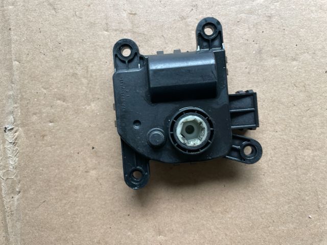 bontott HYUNDAI i40 Fűtés Állító Motor