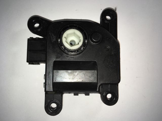 bontott HYUNDAI i40 Fűtés Állító Motor