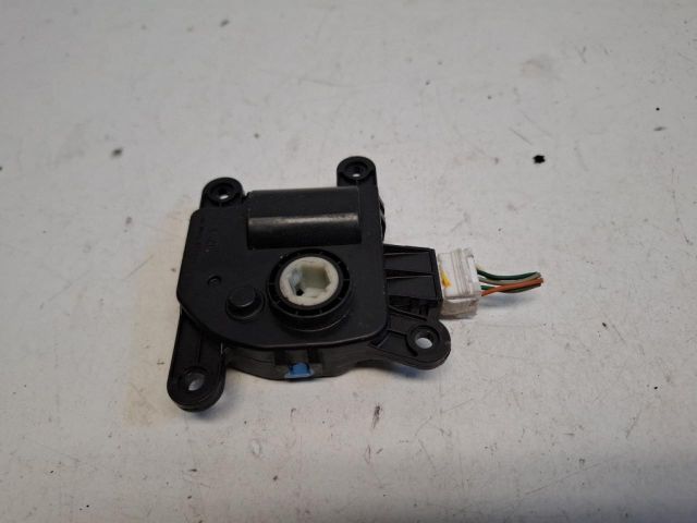 bontott HYUNDAI i40 Fűtés Állító Motor