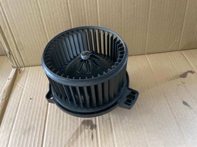 bontott HYUNDAI i40 Fűtőmotor (Klímás)