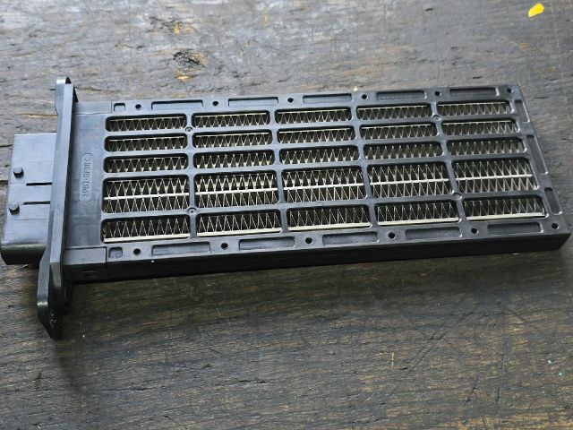 bontott HYUNDAI i40 Fűtőradiátor (Elektromos)