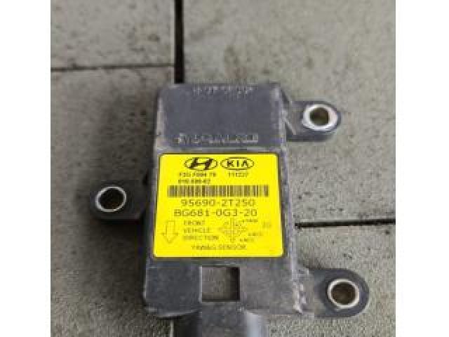 bontott HYUNDAI i40 Gyorsulás Jeladó