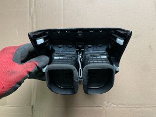 bontott HYUNDAI i40 Hátsó középső Szellőző