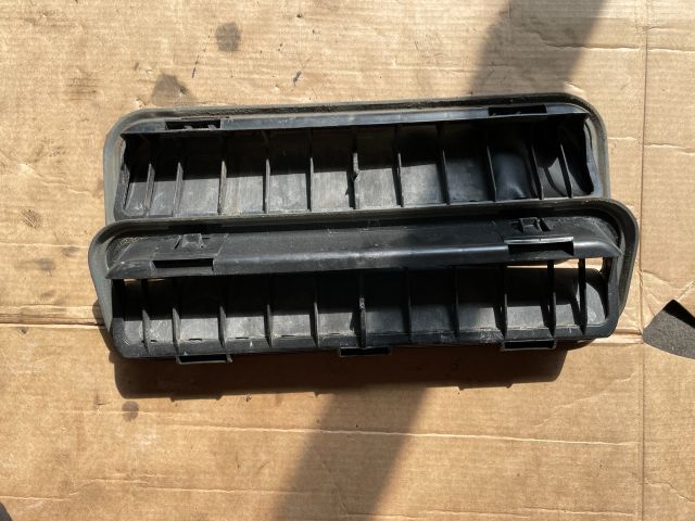 bontott HYUNDAI i40 Hátsó Lökhárító Légterelő