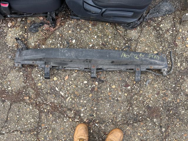 bontott HYUNDAI i40 Hátsó Lökhárító Merevítő (Fém)