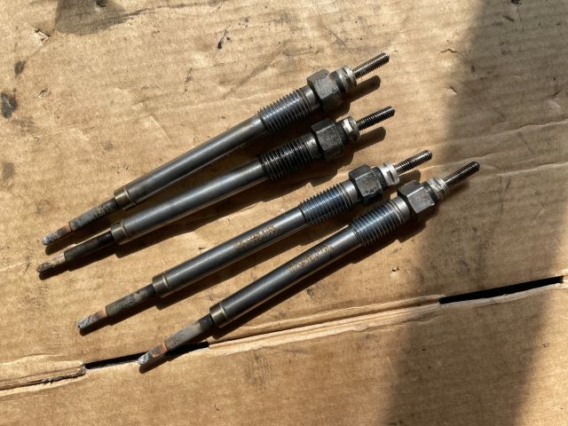 bontott HYUNDAI i40 Izzító/Gyújtó Gyertya