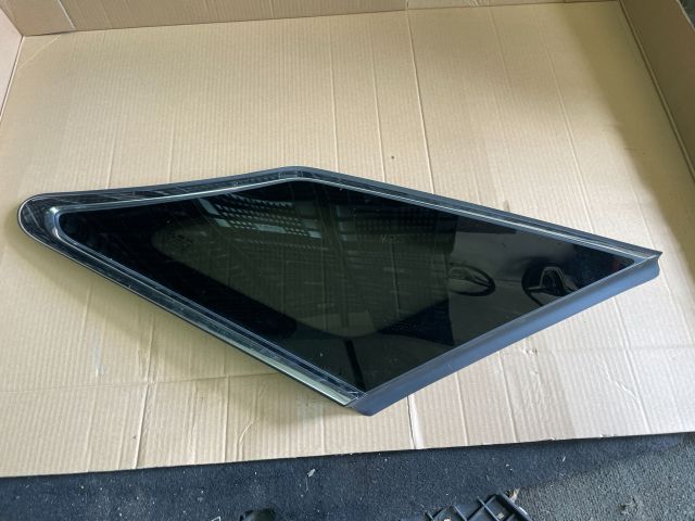 bontott HYUNDAI i40 Jobb C Oszlop Oldalablak Üveg